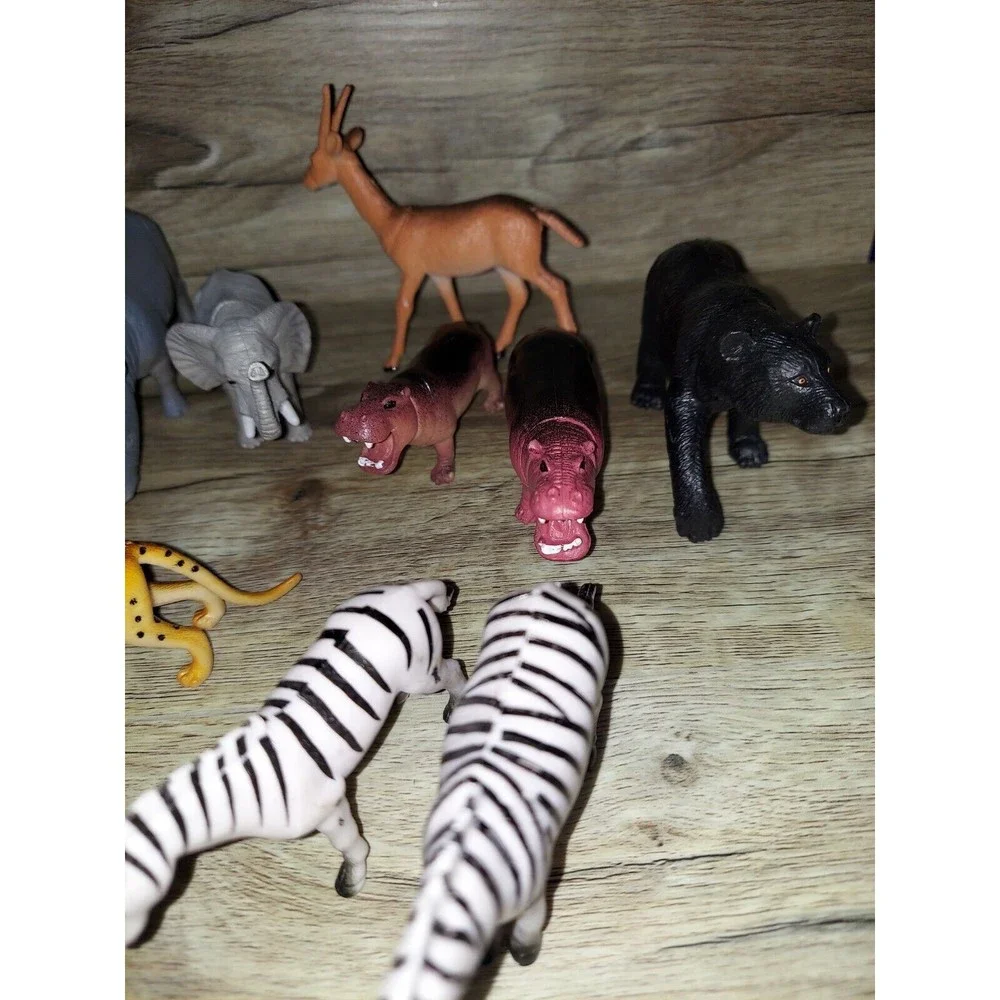N/A plastic animal